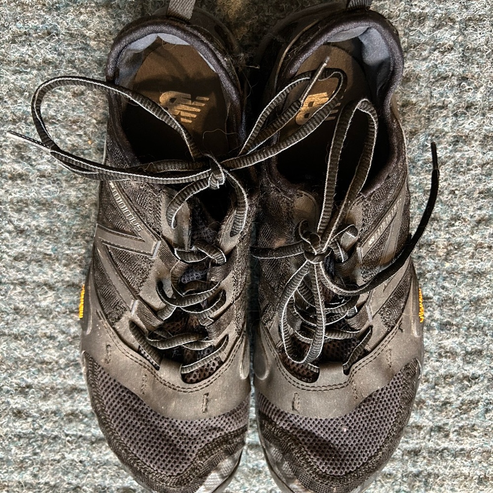 Minimus New Balance hiking trail shoe
